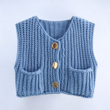 Lena | Stylish Knitted Vest with Chunky Knit and Button Placket